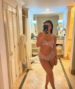 Georgia Ella Murphy Thumbnail Picture