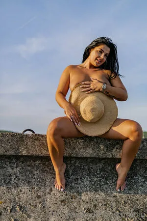 Georgiana Bianca Thumbnail Picture