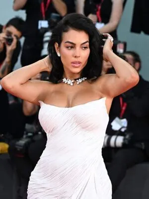 Georginarodriguez Thumbnail Picture