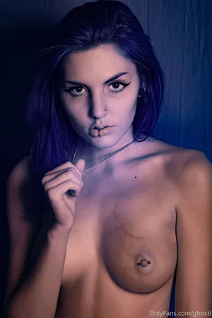Ghosti OnlyFans Leaked Free Thumbnail Picture - #CdOliazF99