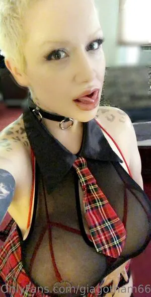 Giagotham666 OnlyFans Leaked Free Thumbnail Picture - #5BX0PCQEVv