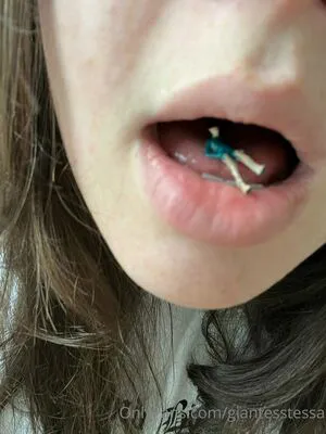 Giantesstessa Thumbnail Picture