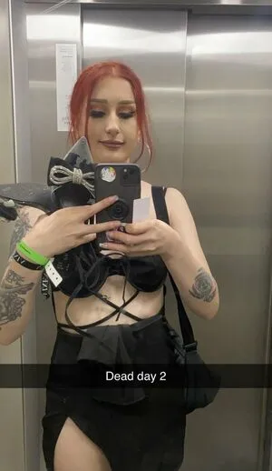 Gigi Rouge Thumbnail Picture