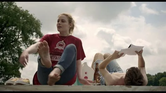 Gillian Jacobs Thumbnail Picture