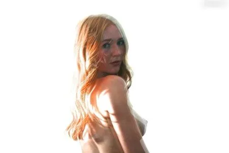 Gina Alice Stiebitz Thumbnail Picture