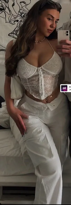 Gina Schulzz Thumbnail Picture