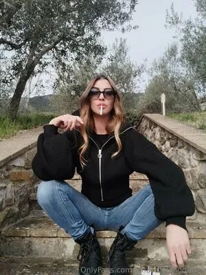 Ginasmokingqueen OnlyFans Leaked Free Thumbnail Picture - #To3BgjFYI2