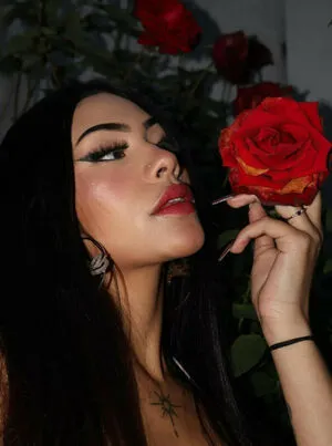 Giovanna Oliveira Thumbnail Picture