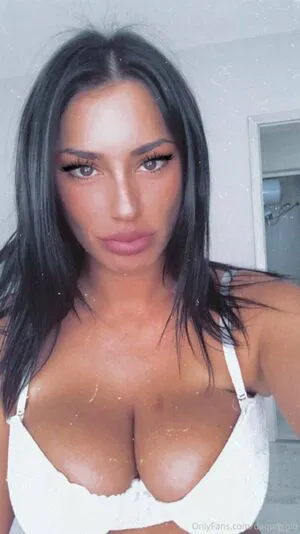 Giulia Daqna OnlyFans Leaked Free Thumbnail Picture - #9xEVxu5Mss