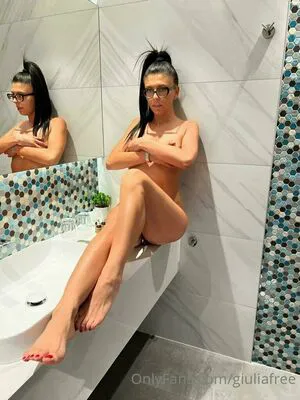 Giuliafree OnlyFans Leaked Free Thumbnail Picture - #1UhX8kAePE