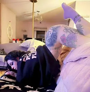 Glamourgoth Thumbnail Picture
