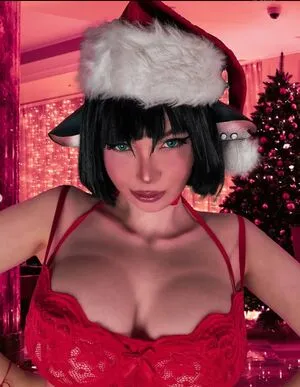 Glitchedegirlcosplay Thumbnail Picture