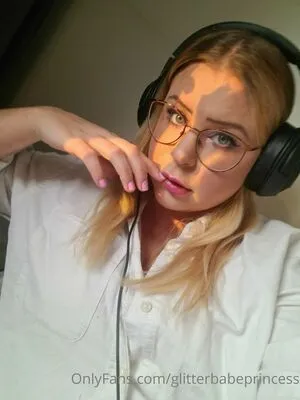 Glitterbabeprincess OnlyFans Leaked Free Thumbnail Picture - #hLiGl8drcd