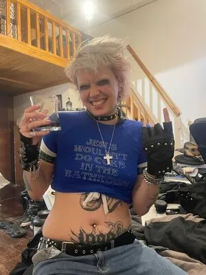 Glitterqueen99 OnlyFans Leaked Free Thumbnail Picture - #1AJjLNMvae