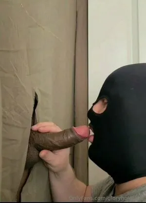 Gloryholefun1 OnlyFans Leaked Free Thumbnail Picture - #Udc6OjVkb5