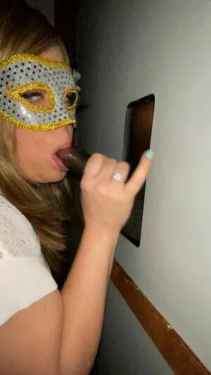 Gloryholehotwife Thumbnail Picture