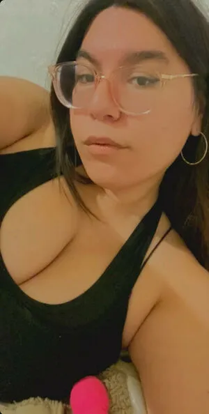 Glossiglo OnlyFans Leaked Free Thumbnail Picture - #0HxBsiLnSc