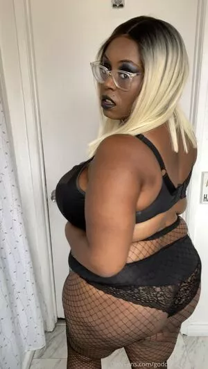 Goddesscocoaluna OnlyFans Leaked Free Thumbnail Picture - #JmilBAT3IA