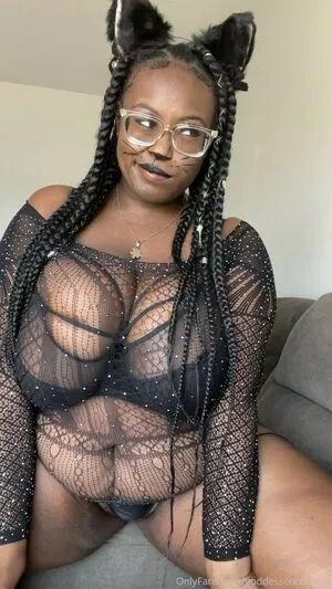 Goddesscocoaluna OnlyFans Leaked Free Thumbnail Picture - #MITLMe721U