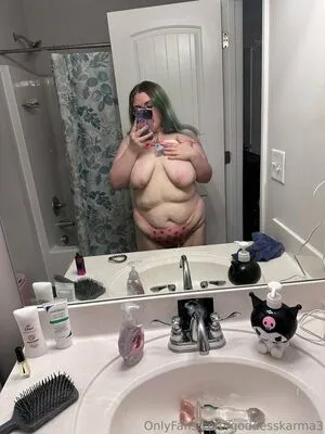 Goddesskarma3 Thumbnail Picture