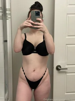 Goddesslaylaaa OnlyFans Leaked Free Thumbnail Picture - #xReeGEylWZ