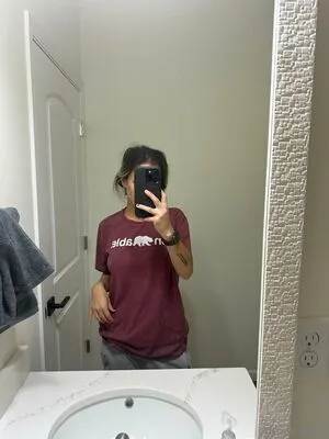 Goldenalexis Thumbnail Picture