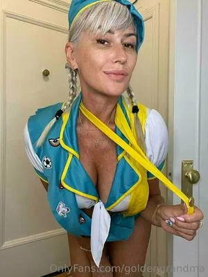 Goldengrandma Thumbnail Picture