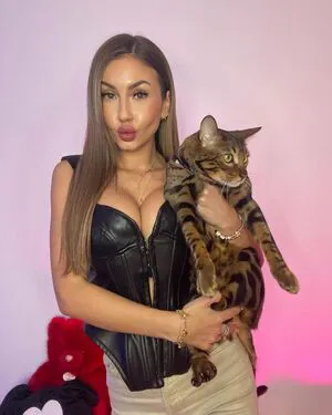 Gonsabella OnlyFans Leaked Free Thumbnail Picture - #7LSfrocYUa