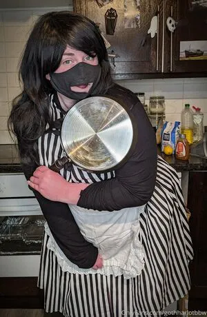 Gothharlotbbw Thumbnail Picture