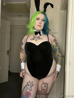 Gothicbeefflapsvip Thumbnail Picture