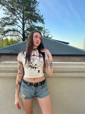 Gothsharon Thumbnail Picture