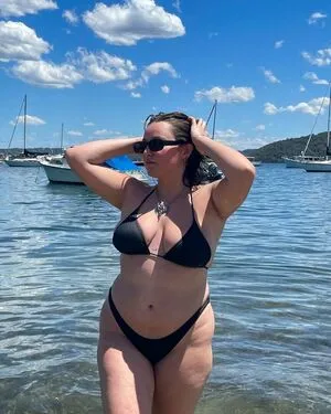 Gracexholland Thumbnail Picture