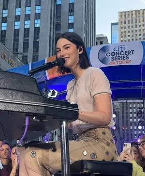Gracie Abrams OnlyFans Leaked Free Thumbnail Picture - #8F3a731ohZ