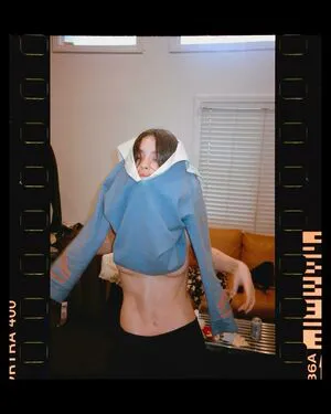 Gracie Abrams OnlyFans Leaked Free Thumbnail Picture - #HW3dcaTV96