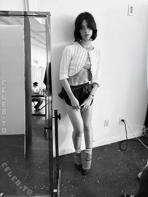 Gracie Abrams OnlyFans Leaked Free Thumbnail Picture - #nebeM6PLqG