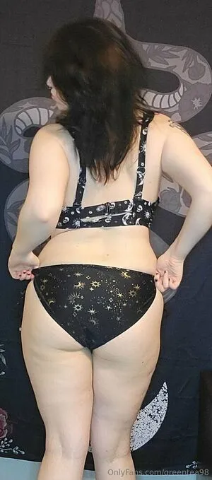 Greentea98 OnlyFans Leaked Free Thumbnail Picture - #hamC7TTLRN