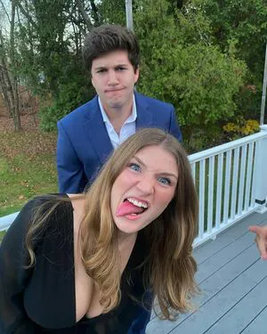 Gretchen M Thumbnail Picture