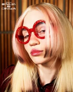 Grimes OnlyFans Leaked Free Thumbnail Picture - #8AH4idvSYX