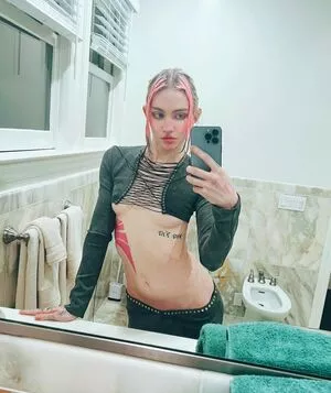 Grimes OnlyFans Leaked Free Thumbnail Picture - #CVi6oD6cCV