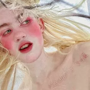 Grimes OnlyFans Leaked Free Thumbnail Picture - #EFGCSs66mY