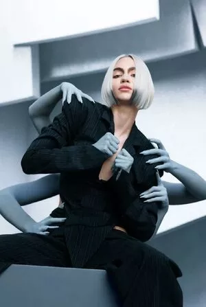 Grimes OnlyFans Leaked Free Thumbnail Picture - #aOEII6nxKv