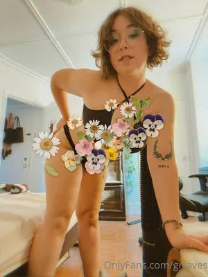 Grraves OnlyFans Leaked Free Thumbnail Picture - #Q7SP6e8yO8