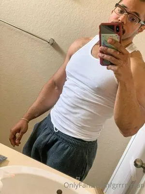 Grrrrrryan OnlyFans Leaked Free Thumbnail Picture - #5bEDTWBn7e