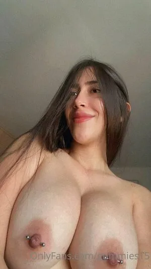 Gummies15 OnlyFans Leaked Free Thumbnail Picture - #bwcCqqd94x