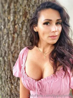 Gypsylyn00 OnlyFans Leaked Free Thumbnail Picture - #2vC4WiWDS9