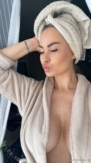 Hailey B OnlyFans Leaked Free Thumbnail Picture - #UWn99Y668U