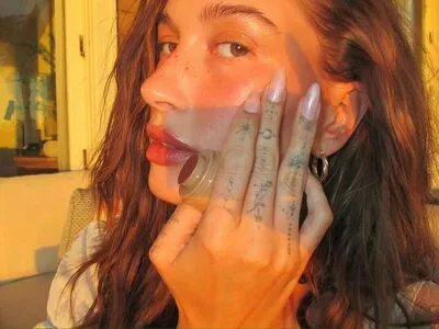 Hailey Baldwin Bieber OnlyFans Leaked Free Thumbnail Picture - #tSnkunGhO5
