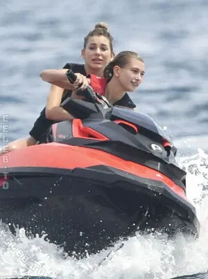 Hailey Bieber OnlyFans Leaked Free Thumbnail Picture - #MshJASRuSg