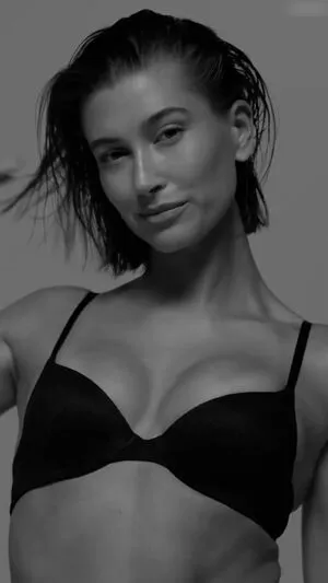 Hailey Bieber OnlyFans Leaked Free Thumbnail Picture - #mdFhetn3Ep