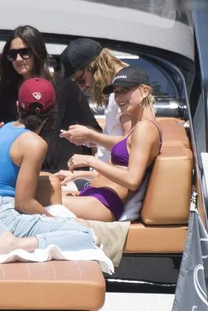 Hailey Bieber OnlyFans Leaked Free Thumbnail Picture - #sR2rrfzyT6